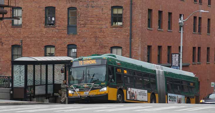 King County Metro New Flyer XDE60 8019